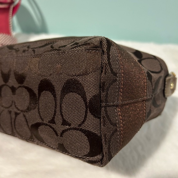 COACH Pouchette in brown canvas. Handbag. - Picture 7 of 9